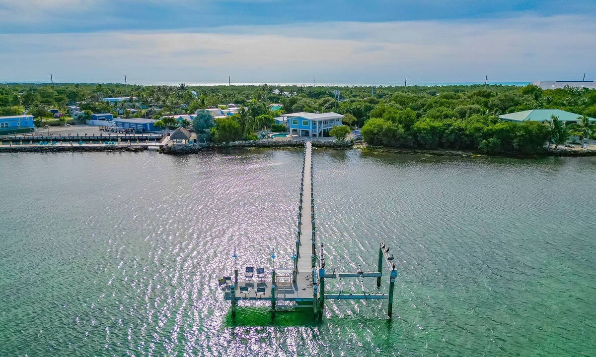 Marathon House | Gorgeous, updated, waterfront, pet friendly, home w/pool, dock & kayaks