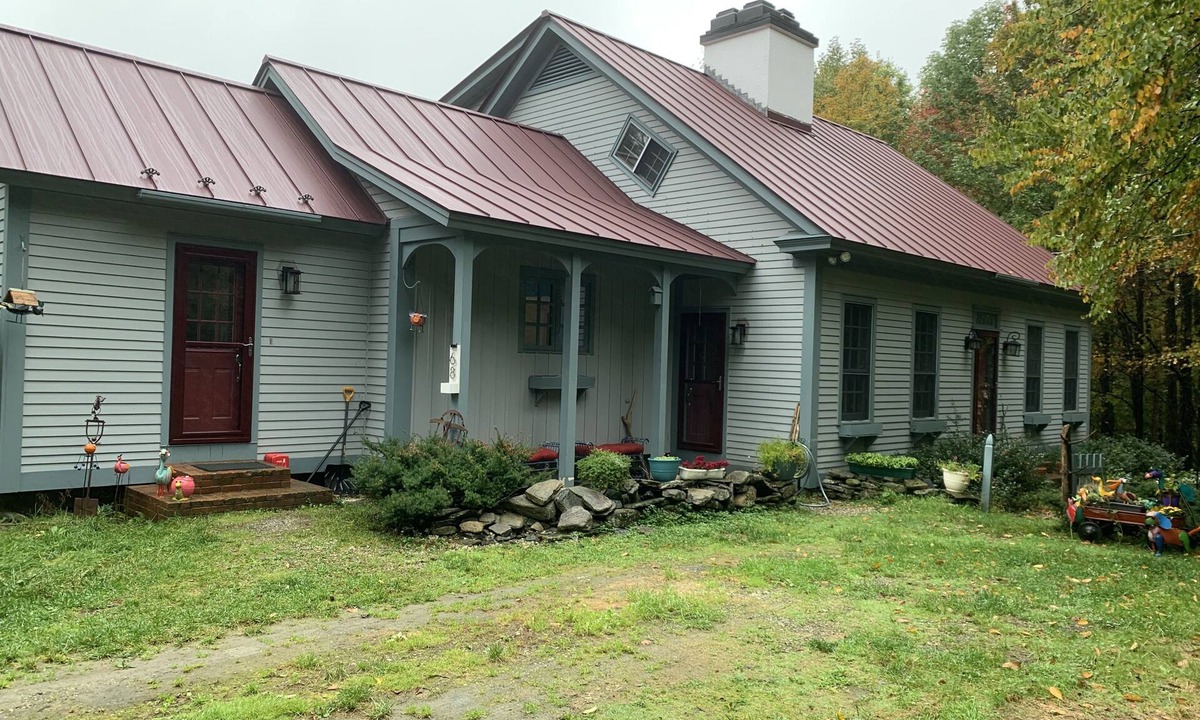 Wilmington House | Grateful Getaway - 5BR, 3.5B Home Sleeps 10 - Close to Mount Snow!