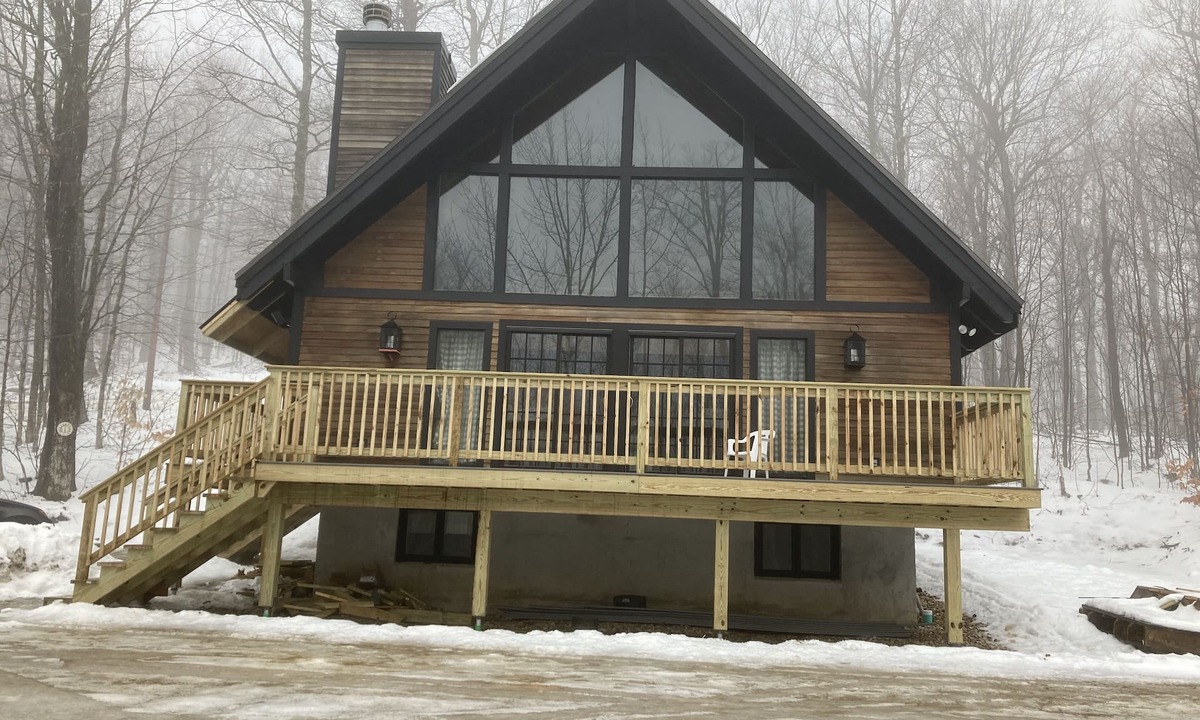 Stratton and Bromley Ski Areas House | Green Mountain National Forest Ski Chalet