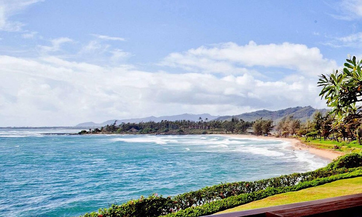 Wailua Condo | H-G-T-V type Renovation, Million Dollar view starting at only $210/night!