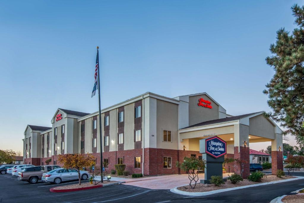 White Rock Hotel | Hampton Inn & Suites Los Alamos
