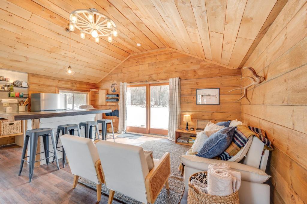 East Ryegate House | Hike, Fish and Boat Waterfront Cabin in Ryegate!