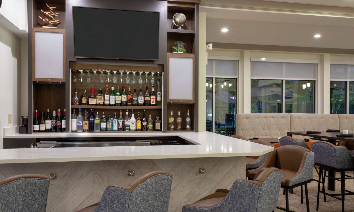 Shoreview Hotel | Hilton Garden Inn Minneapolis St. Paul-Shoreview