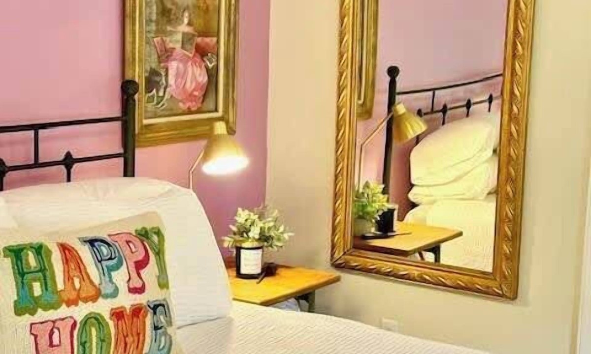 Boonsboro House | Historic Cottage Retreat-IG Cowboy Pool-Hot Tub