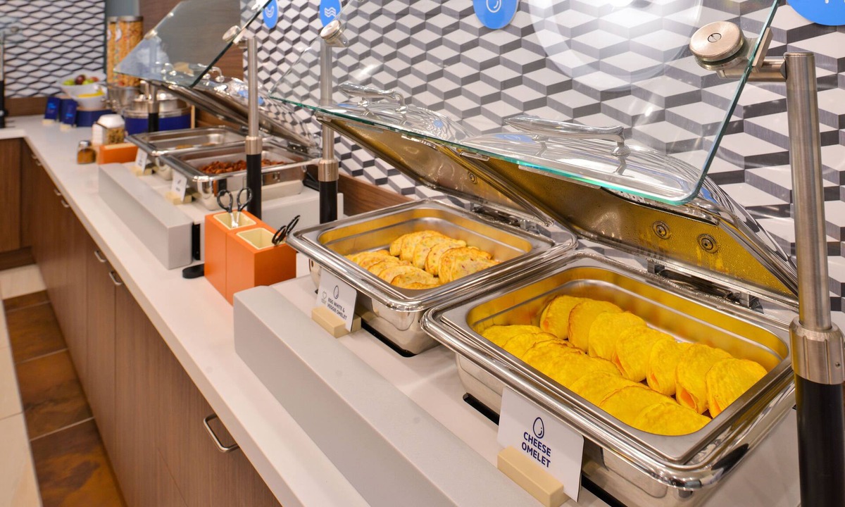 East Bloomington Hotel | Holiday Inn Express & Suites Mall of America - MSP Airport by IHG