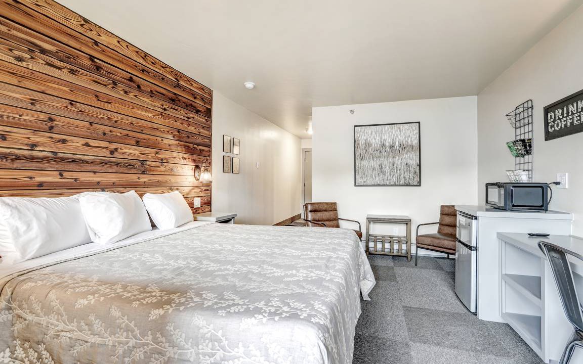 Angel Fire Hotel | Hotel ∙ 1 bedroom ∙ 2 guests