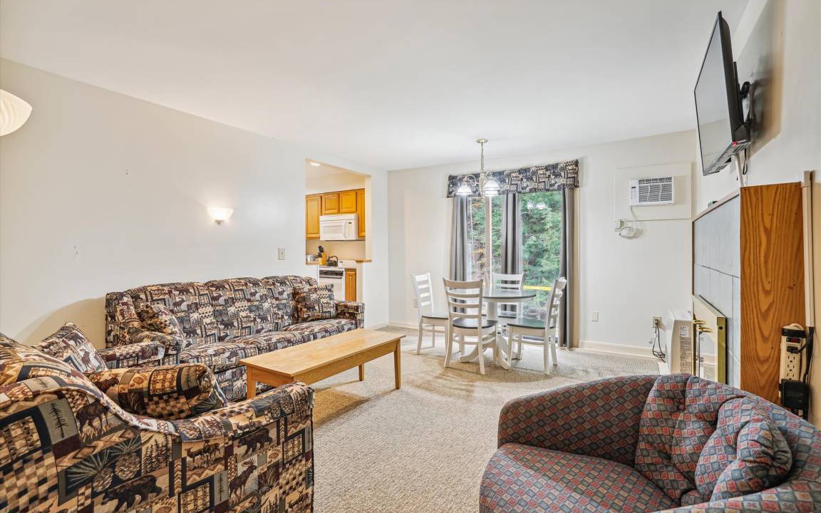 West Bridgewater Hotel | Hotel ∙ 1 bedroom ∙ 8 guests
