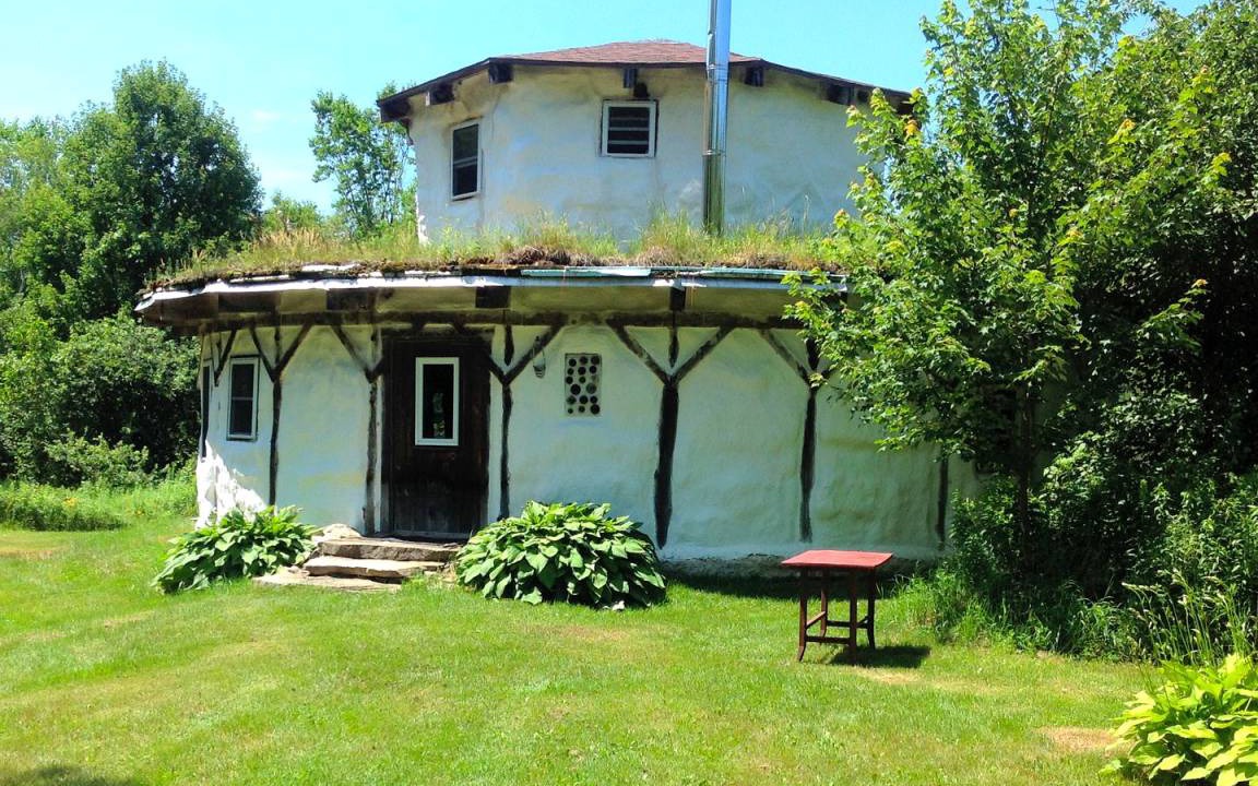 Churubusco House | House ∙ 2 bedrooms ∙ 2 guests
