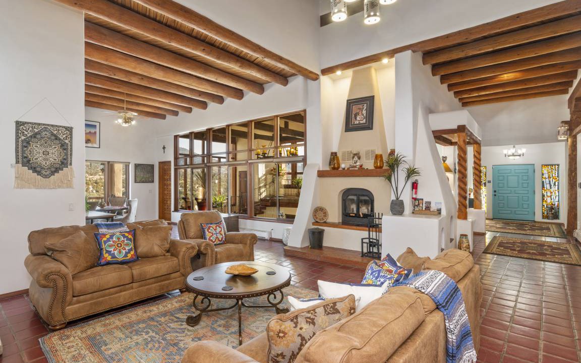 Canoncito House | House ∙ 3 bedrooms ∙ 10 guests
