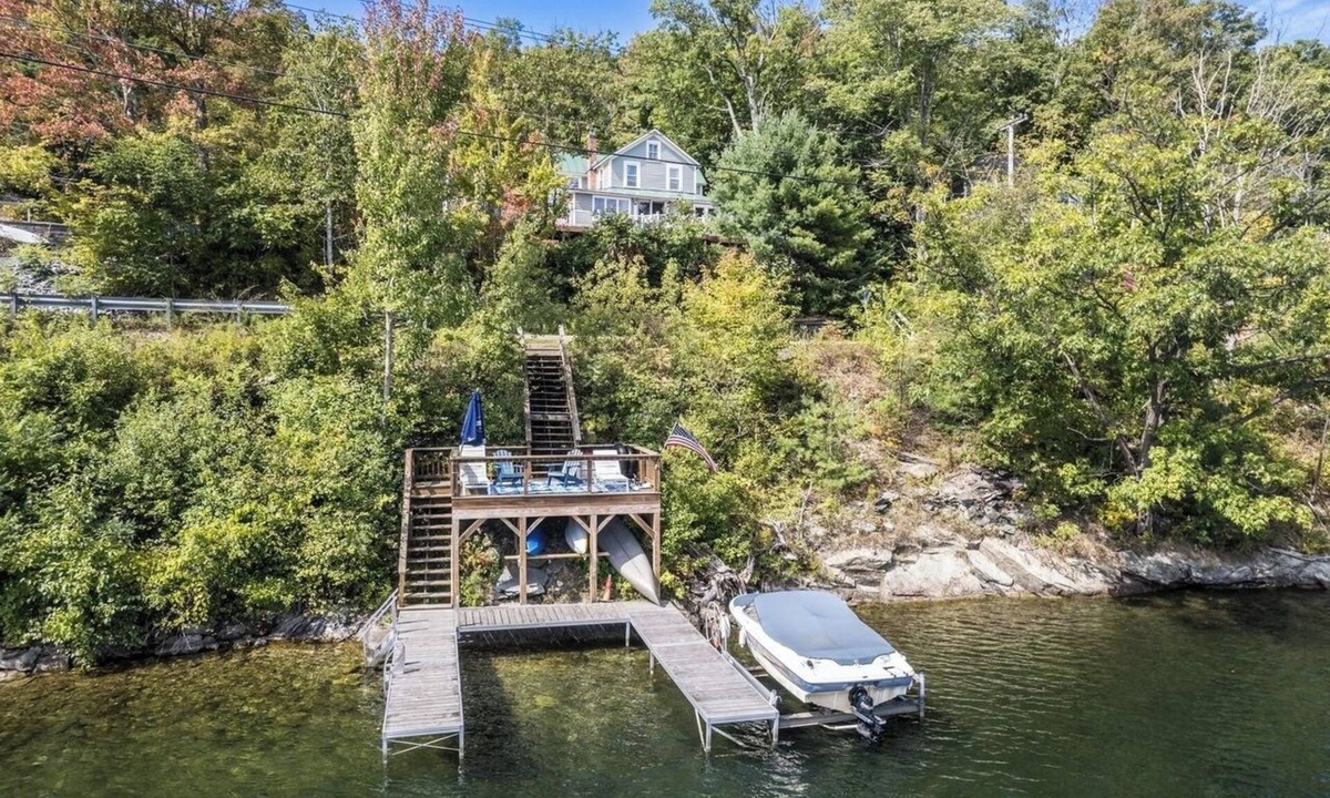 Fair Haven Cabin | House with Private Dock on Lake Bomoseen