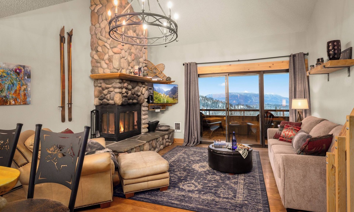 Whitefish Condo | Incredible views and even better ski access! Newly remodeled ski condo