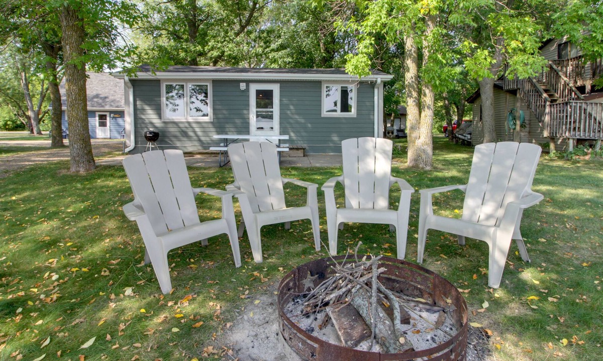 Watab Cabin | Inviting Rice Cabin w/ Fire Pit & Lake Access!