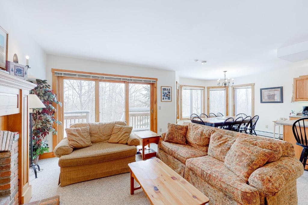 North Troy Apartment | Jay Peak Village Home 367A&B