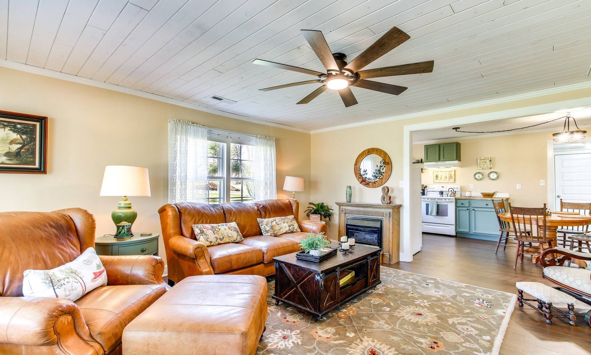 Killen Cottage | Killen Vacation Rental ~ 4 Mi to Wilson Lake!