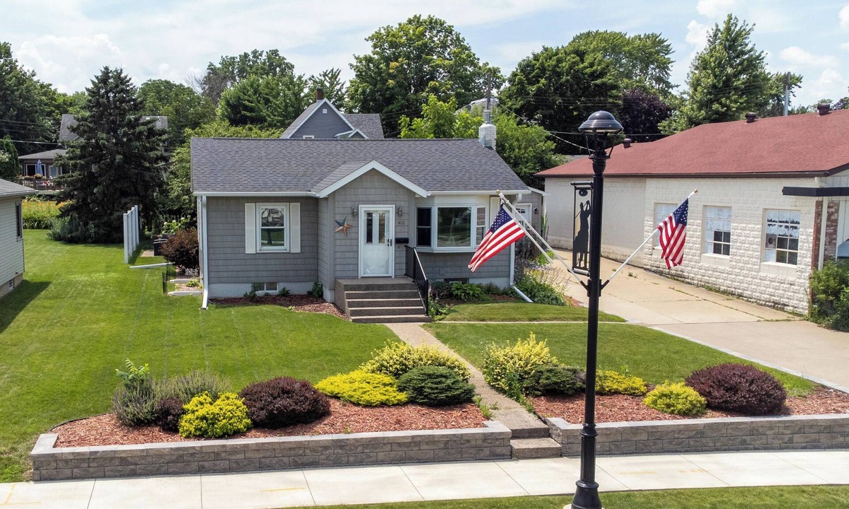Lake City House | Lake City Lakeshore Home