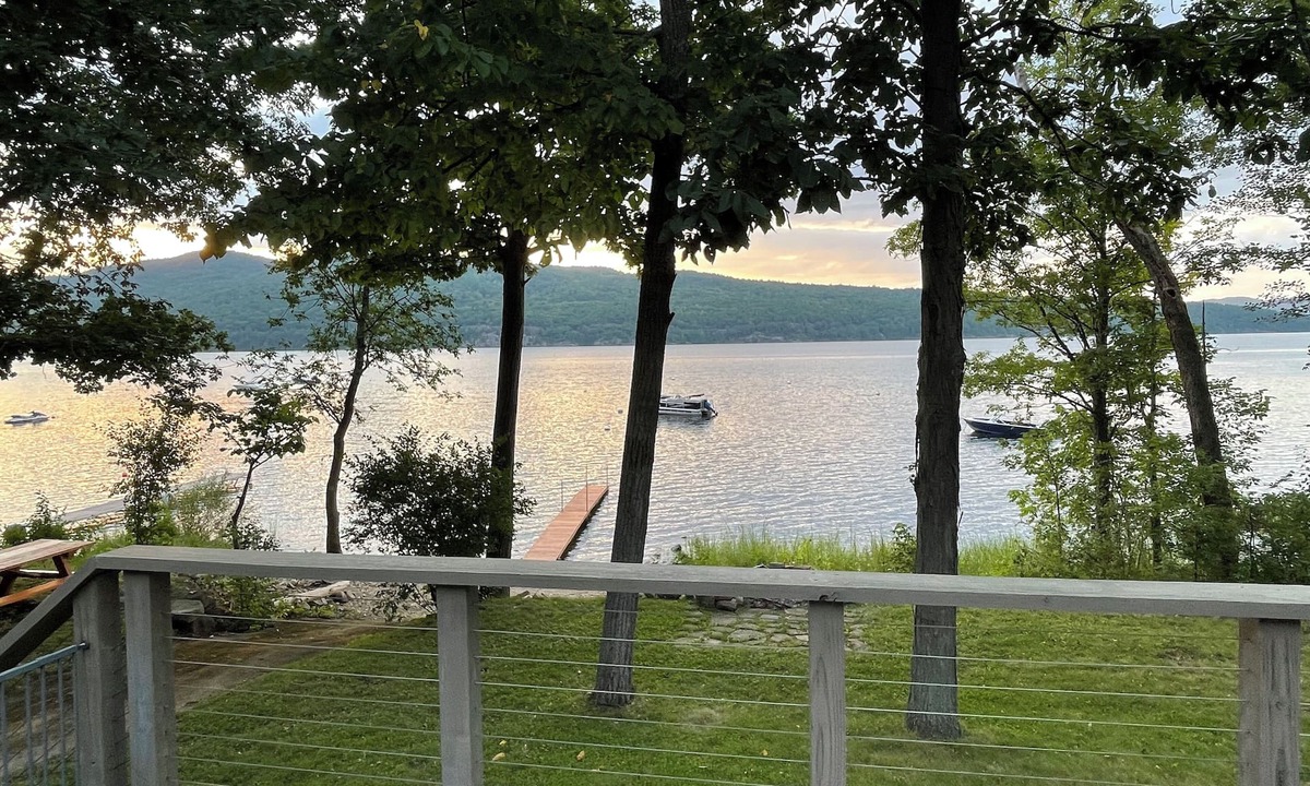 Willsboro House | Lake front year round home on beautiful Willsboro Bay, Lake Champlain
