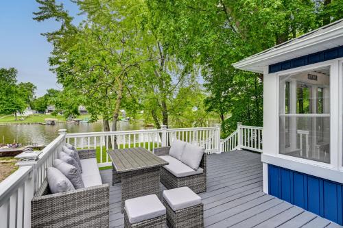 Colon House | Lakefront Getaway w/Private Dock in Colon!