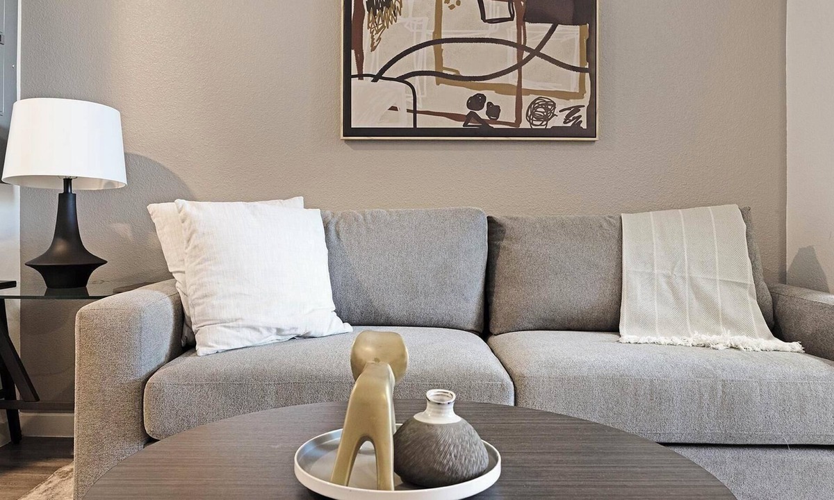 Tempe Apartment | Landing | Stunning Studio, Game Room, Gym