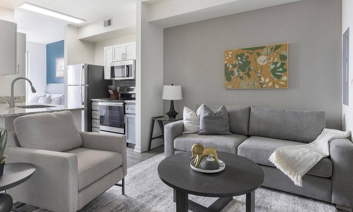 Tempe Apartment | Landing | Stylish Studio, Game Room