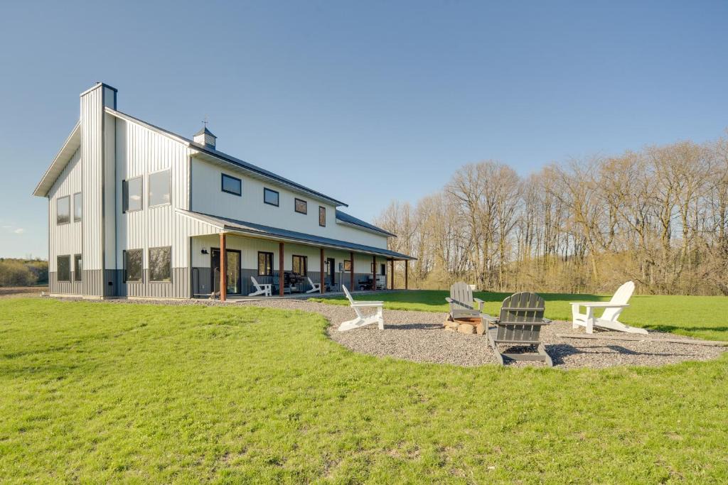 Sand Creek House | Large Home with Land in Prairie Farm!