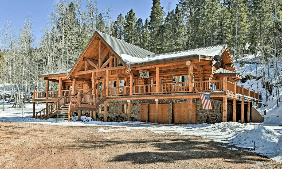 Angel Fire House | Large, Luxury 'Ski-In, Ski-Out' Home