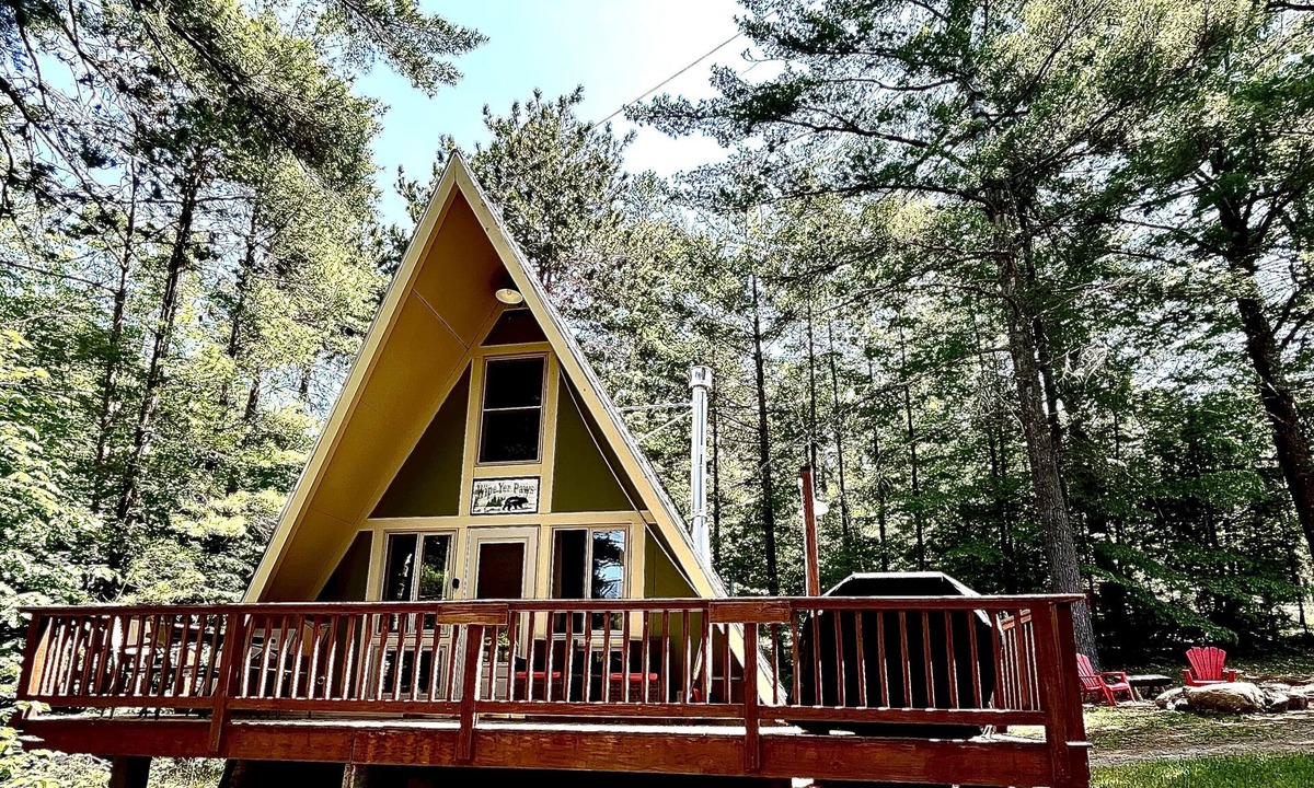 Wilmington Ski Chalet | Little Peak Chalet by Whiteface Mountain & Ausable River
