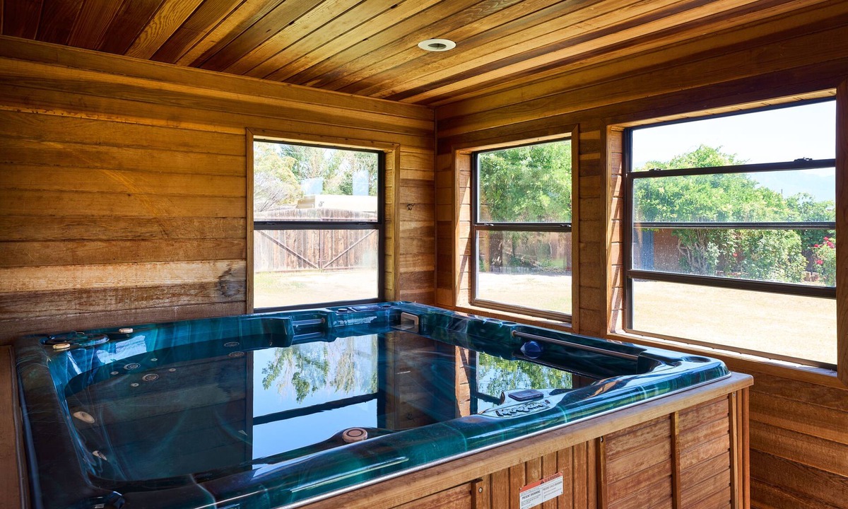 Alamedan Valley Bed & Breakfast | Loba Luna Bed & Breakfast