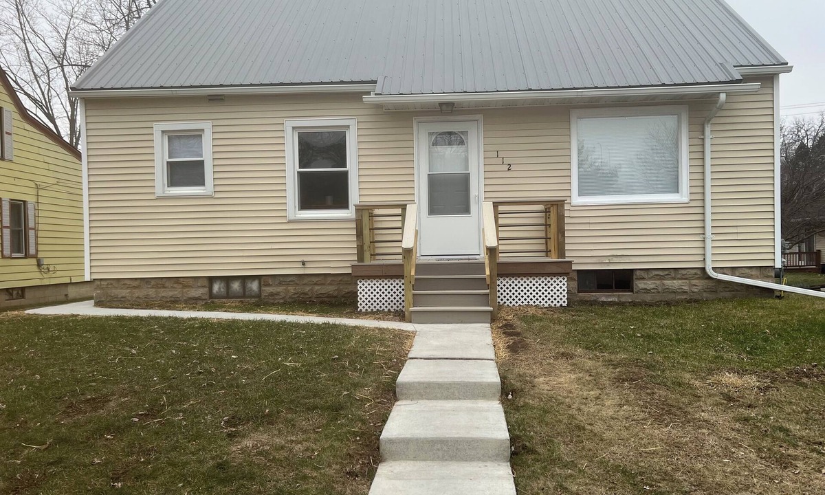 Preston House | Lots of charm and only blocks away from the Root River and Bike trails