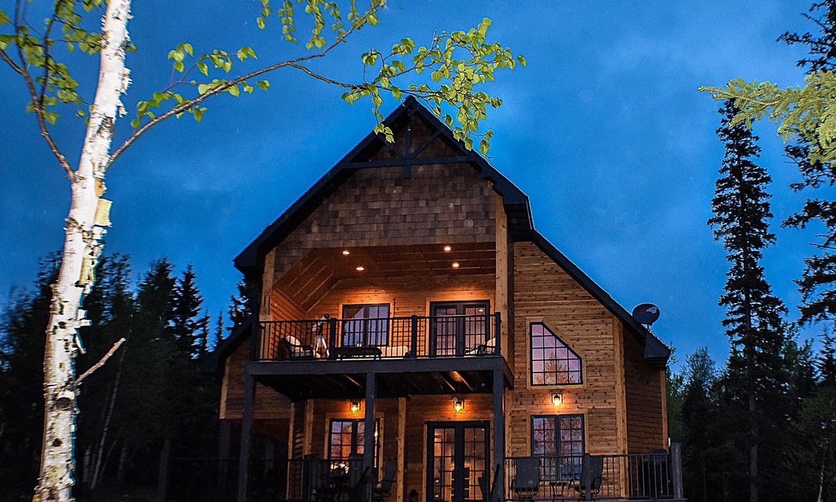 Lutsen Cabin | LUTSEN NORTHWOODS RETREAT-GOLF, WINERY, HIKING, BIKING, NEAR TRAILS, SKI, SLED