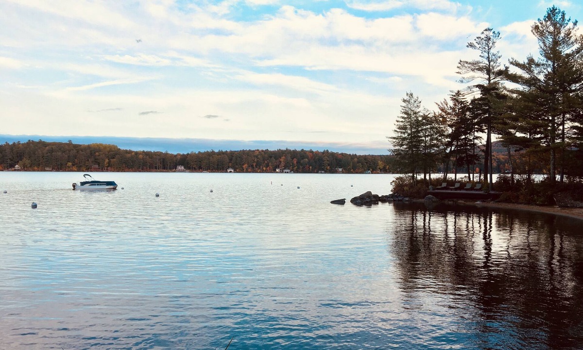 Mount Sunapee House | Luxury 5 br home minutes from Slopes and Lake