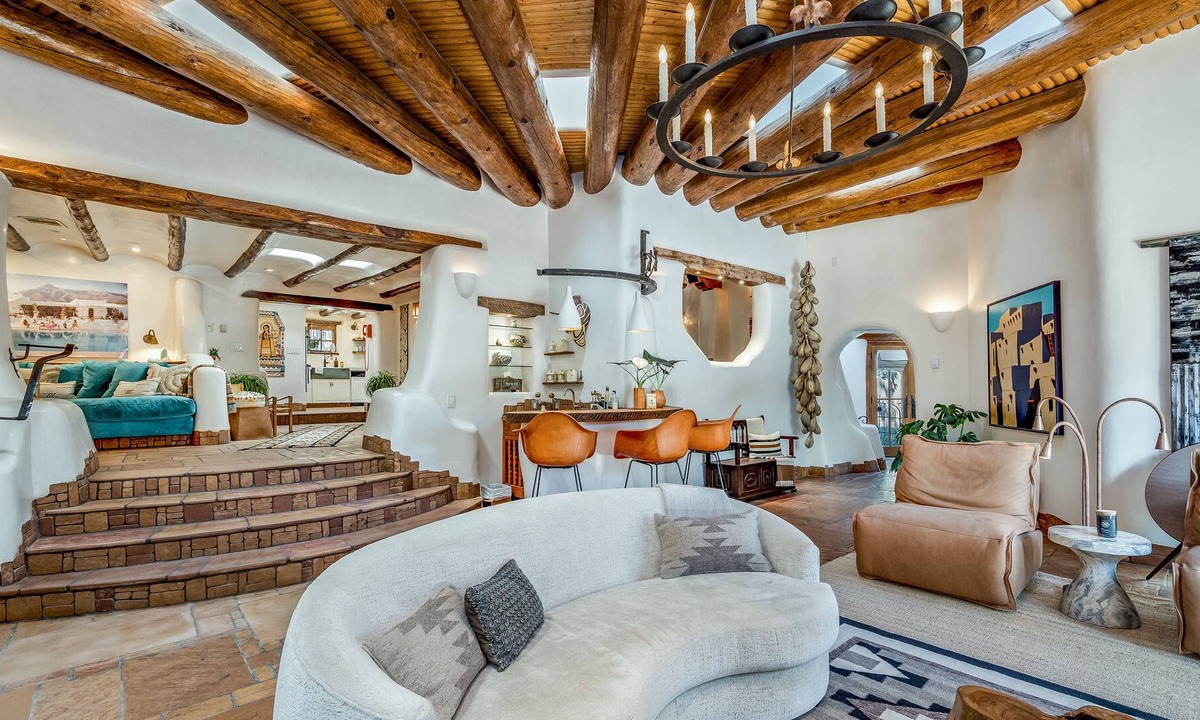 Historic Eastside House | Luxury Eastside Estate | Stunning Interior Decor | Outdoor Living | Luxury