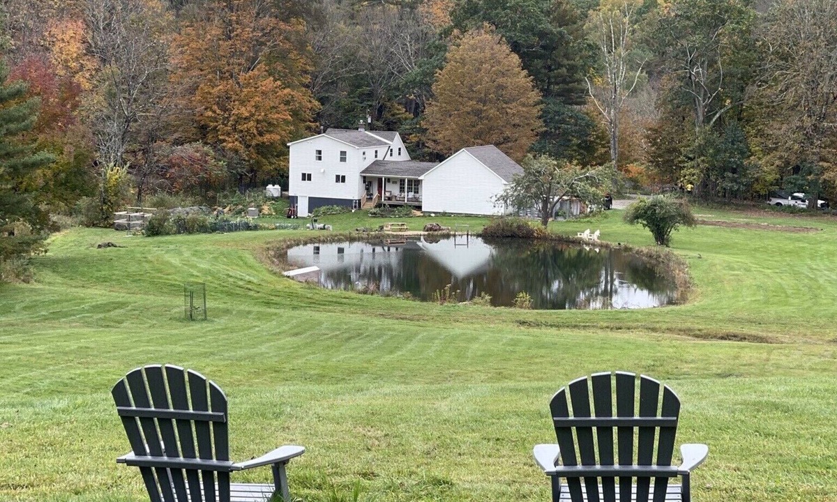 Guilford House | Luxury Rural Stay Close to Town