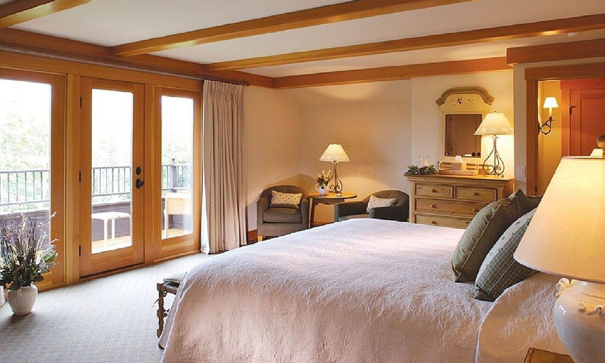 Moscow Villa | Luxury Villa at Trapp Family Lodge Resort Stowe Vermont