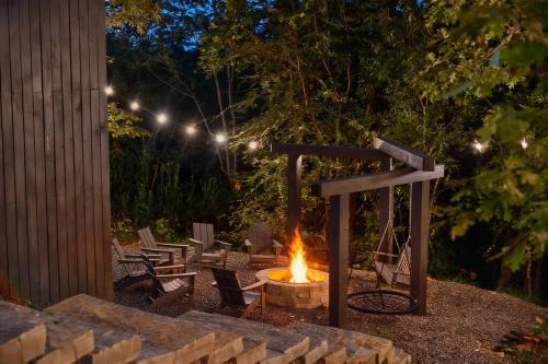 Broken Bow House | Midnight Skies Luxury 5BR - Hot Tub & Mountain Views