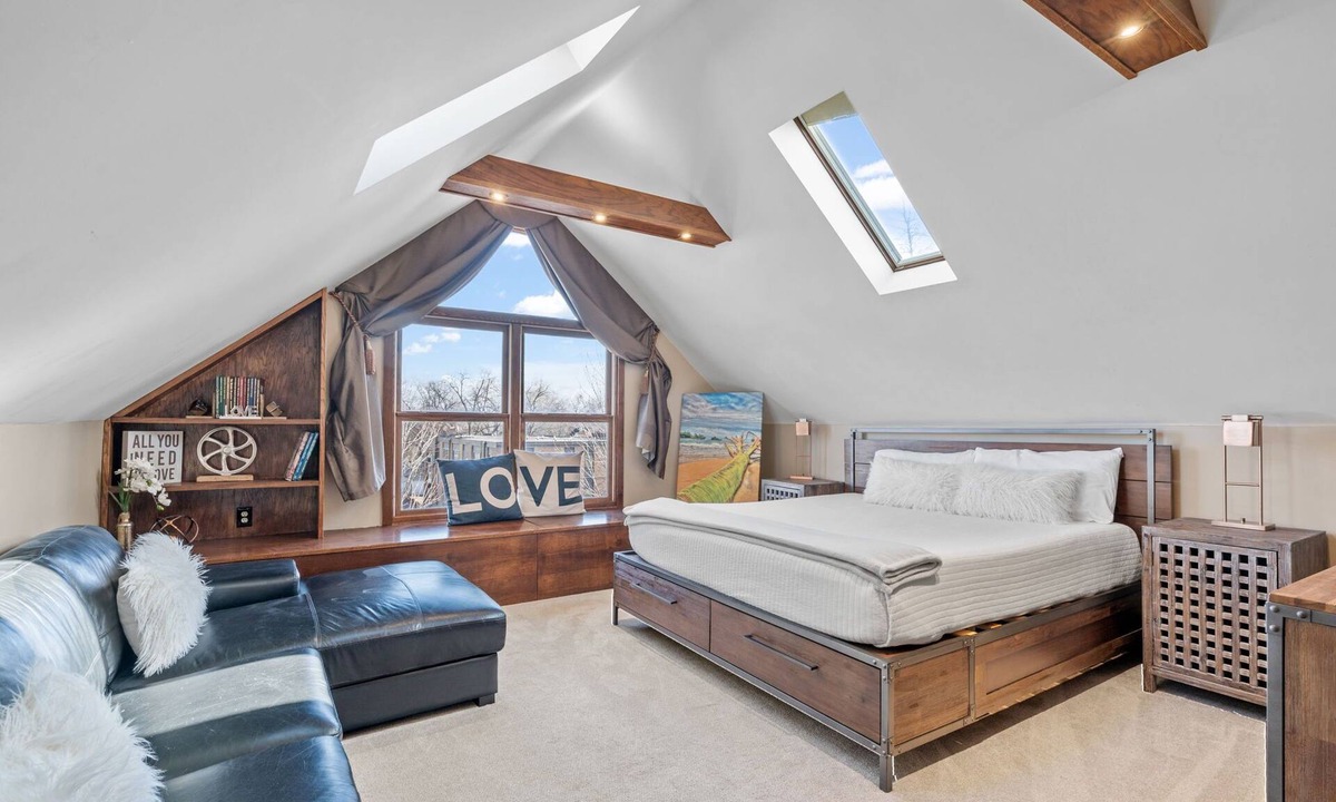 Kingfield House | MINNeSTAY* Urban Retreat