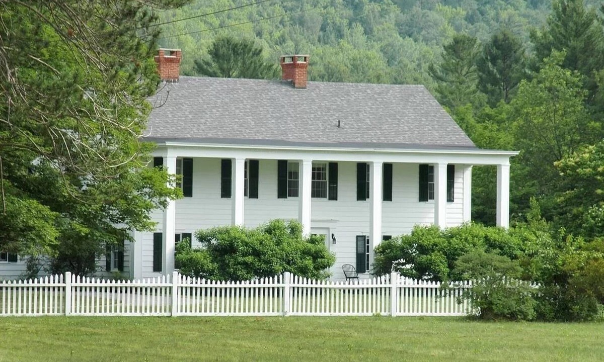 Elizabethtown House | MLK Wkend Open!nSki+Climb+Hike+Sled+Skate+Relax Perfect for multi-family groups!
