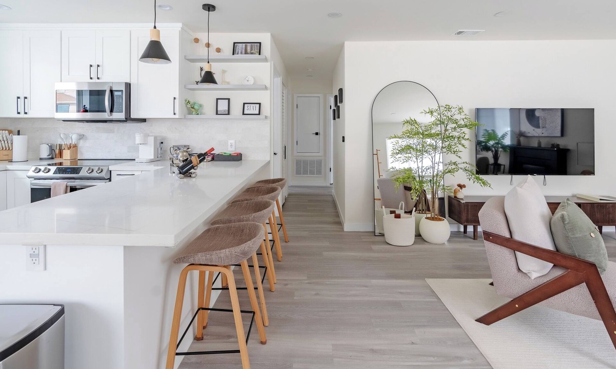 Paradise Valley House | Modern 3BR 2BA/Family Friendly/Smart Toilets/EV Charging/SFO