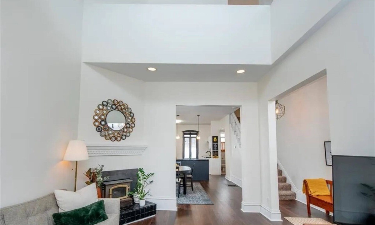 West Side House | Modern Victorian Home Entire Home Or Private Rooms Available for family or group