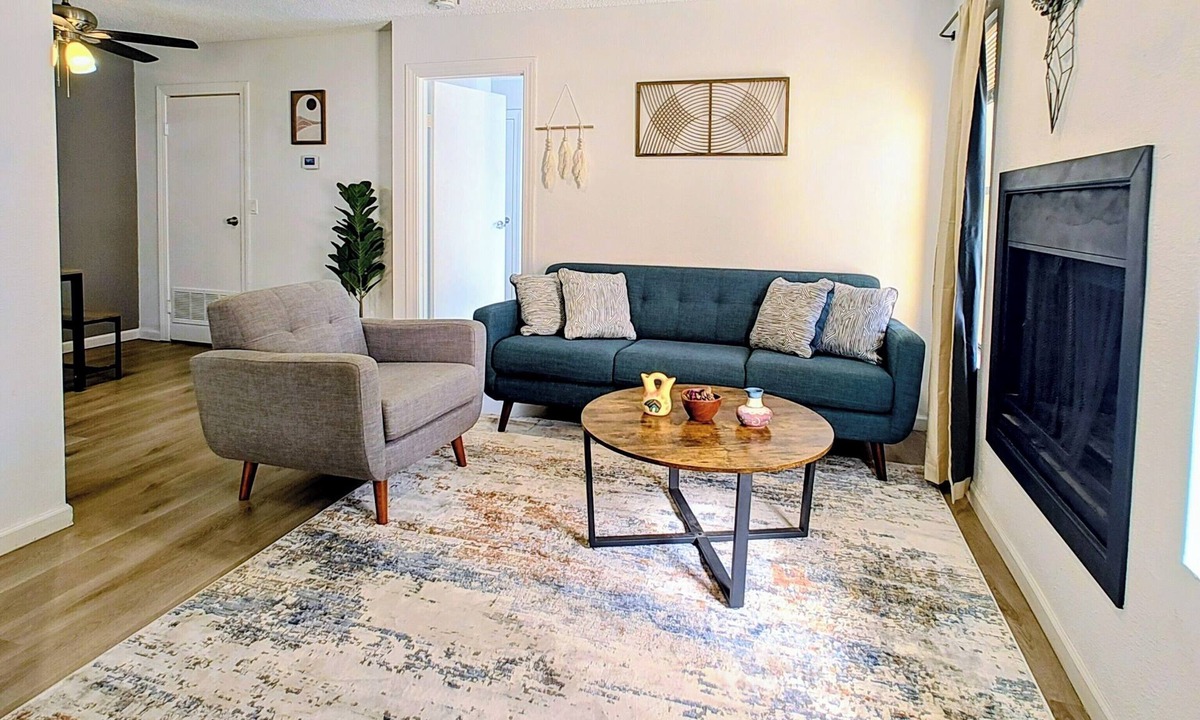 South Mountain Condo | Mountain Base 2 MBr Condo - Near Tempe, D-Town & Airport