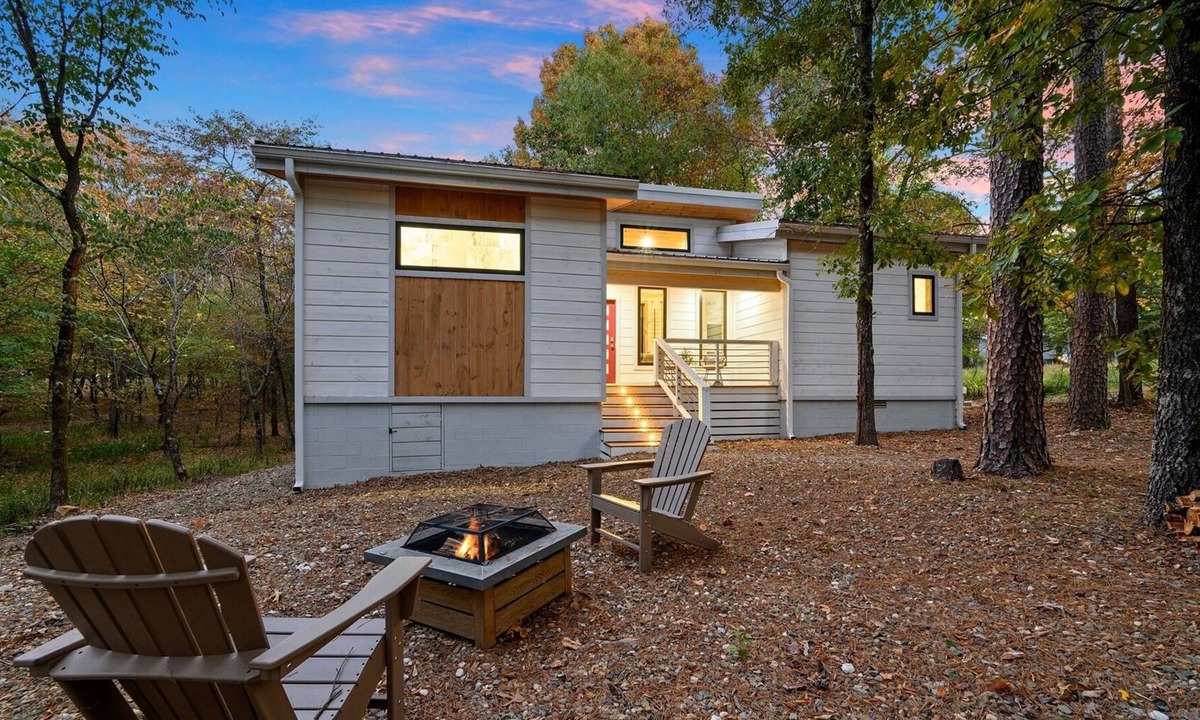 Pickens Cabin | Napa Valley Retreat in Hochatown/Broken Bow,OK