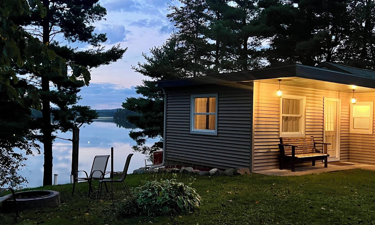 Eau Galle House | NEW! Modern Lakefront Home in Beautiful Eau Galle