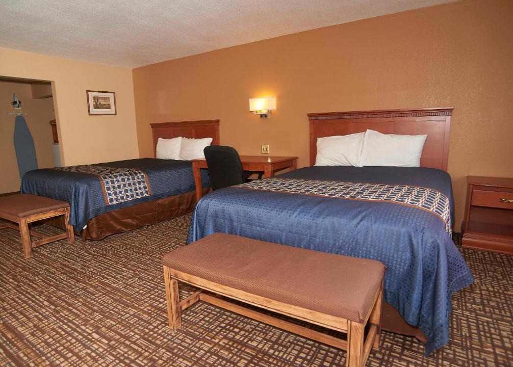 Barre Hotel | New World Inn