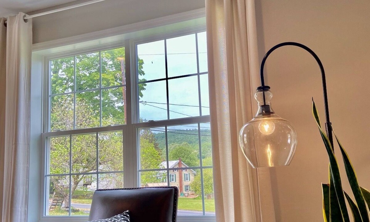 Rexmont House | Newly Built Zen Space 2Bd-3Bth - Pets OK
