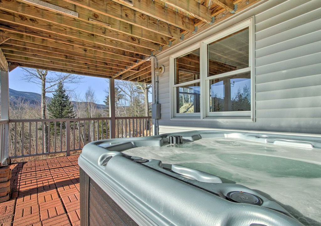 Birch Hill Apartment | North Conway Condo w/Hot Tub - Near Storyland!