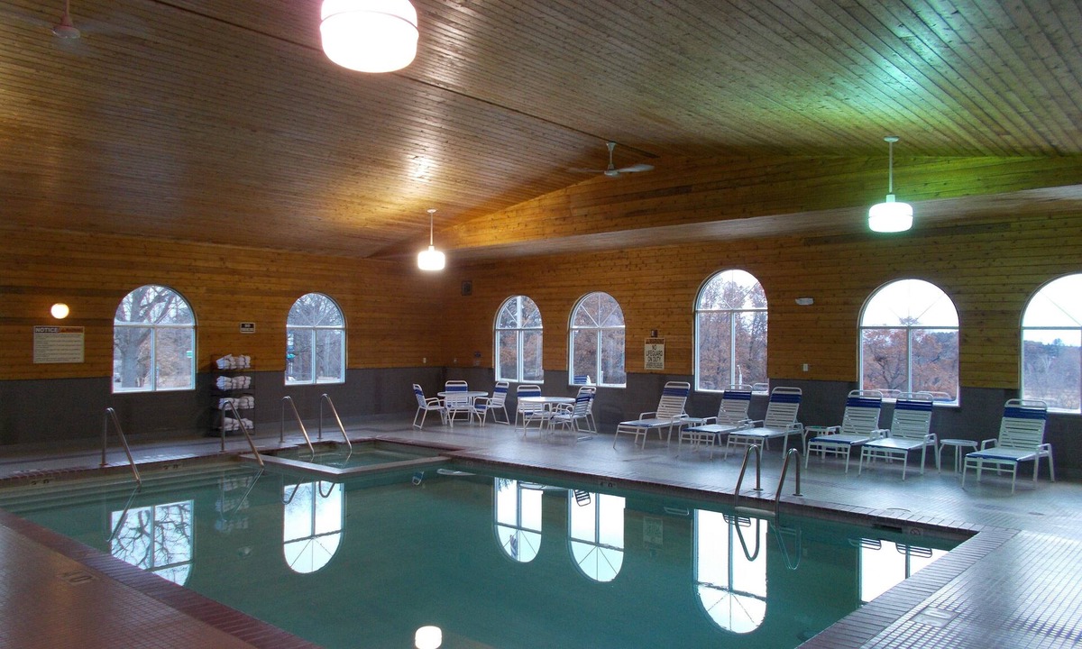 Chetek Hotel | Northwoods Best Inn - Chetek