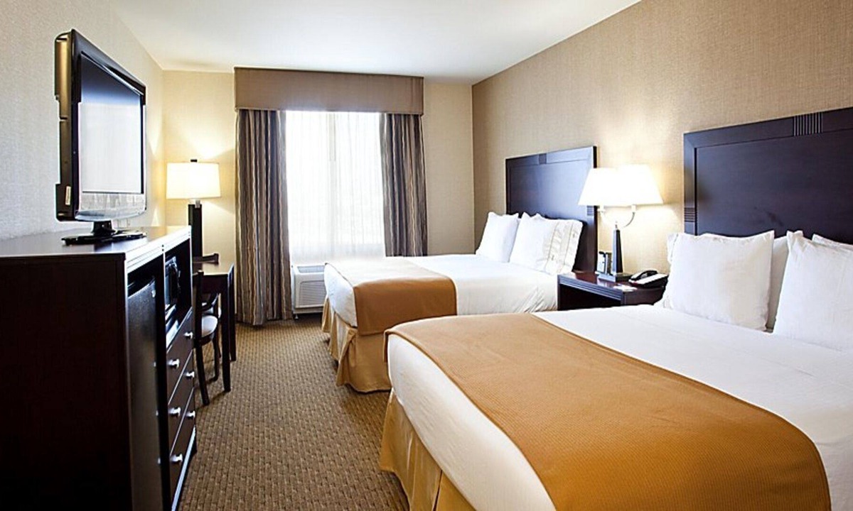 Eagan House | Norwood Inn Eagan -Deluxe Room 2 Queen Bed Non Smoking
