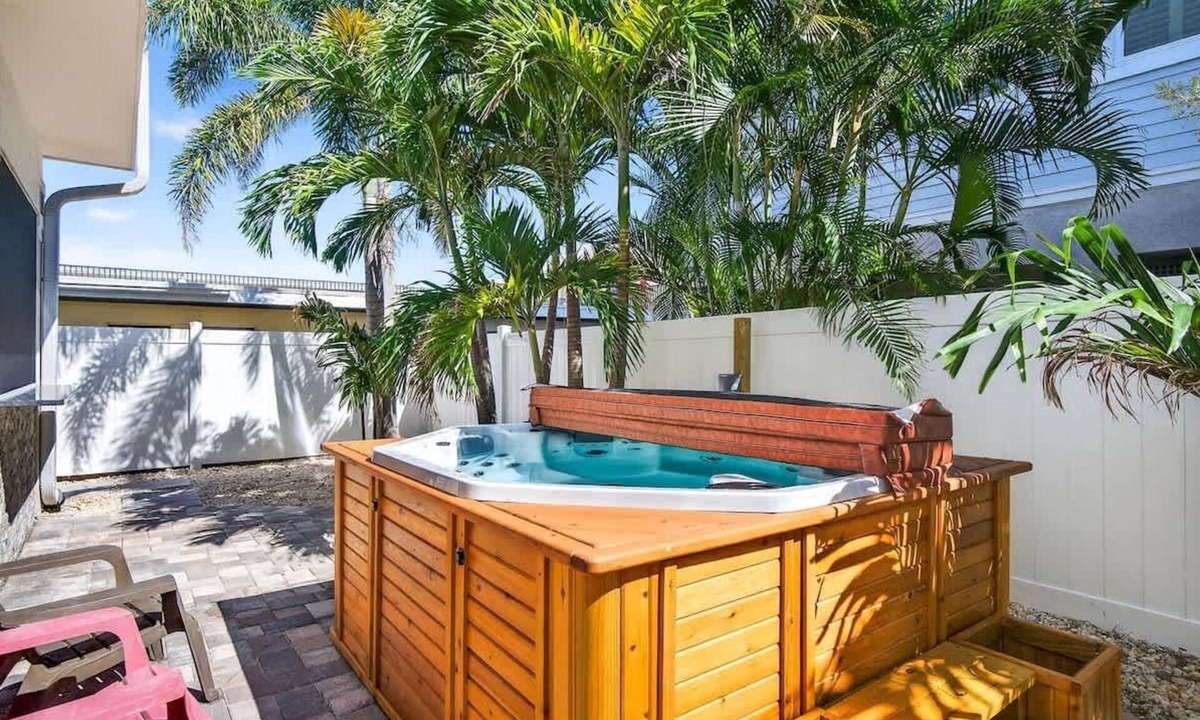 Redington Beach House | Oceanside Beach Cottage - Steps to the sand