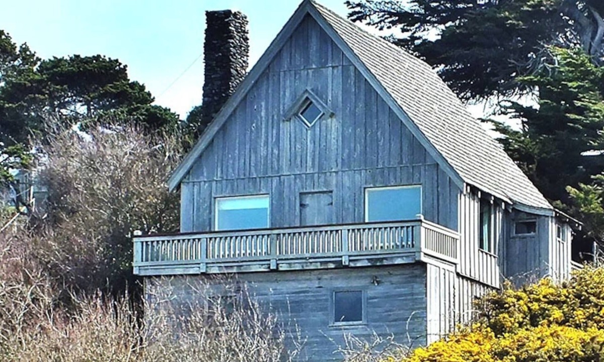 Bandon Cabin | Old Rustic Beach Cabin