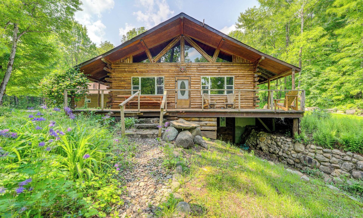Oswegatchie Cabin | Oswegatchie River Cabin w/Kayaks + Fire Pit!