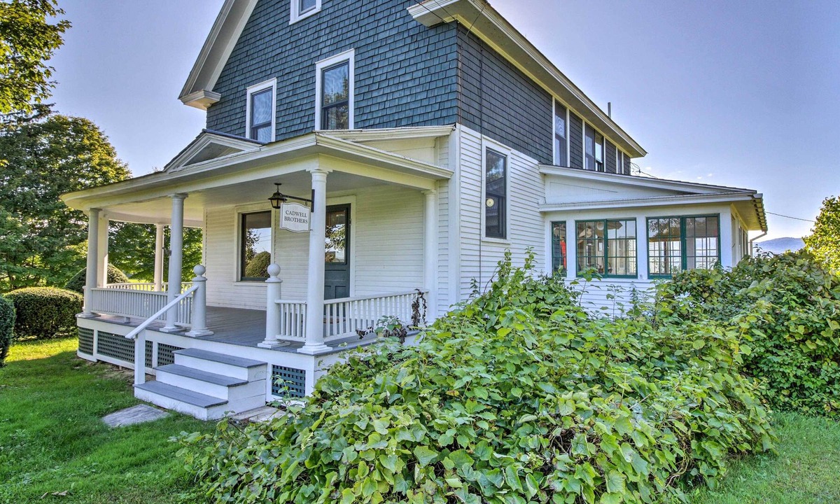 Florence House | Pastoral Pittsford Home w/ Amazing Mountain Views!